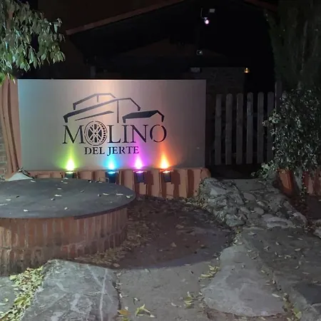 Molino Del Jerte 펜션 *