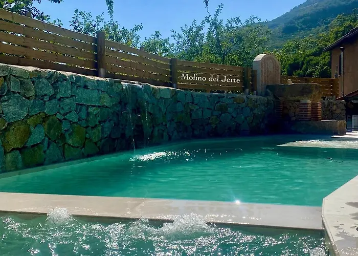 Molino Del Jerte بيت للعطل *